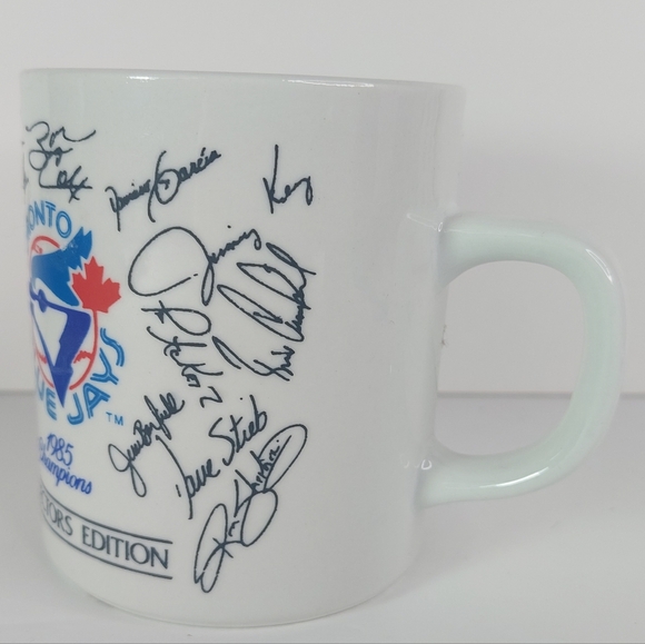 Toronto Blue Jays Collectors Edition Mug - White - Decorated In CANADA - Picture 4 of 4